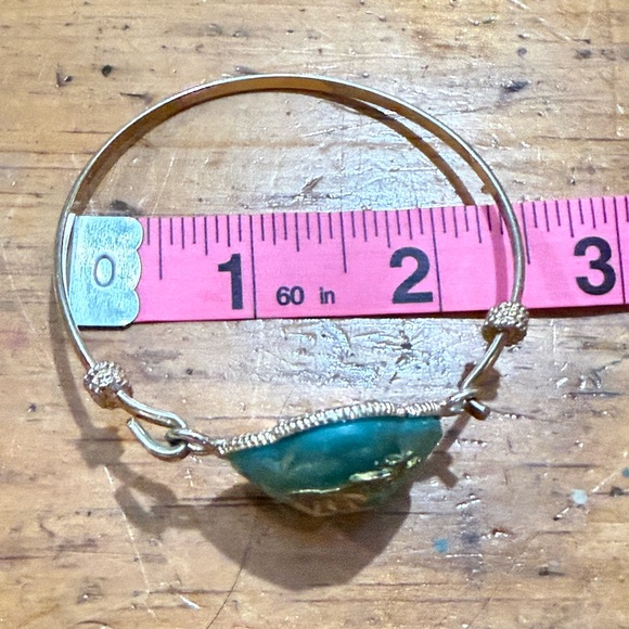 Elephant Bangle Bracelet Turquoise and Goldtone - Picture 5 of 7